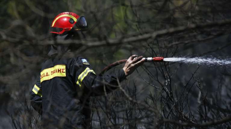 Οριοθετήθηκε η πυρκαγιά σε δασική έκταση στα Κύθηρα