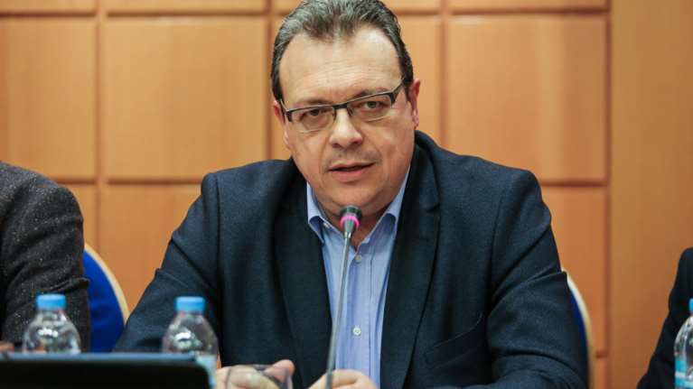 Φάμελλος για ΔΕΗ: Η ΝΔ προχωρά σε αναίτιες αυξήσεις τιμολογίων