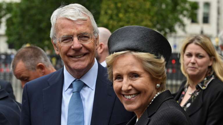 Αγωγή του Τζον Μέιτζορ για το κλείσιμο του Κοινοβουλίου