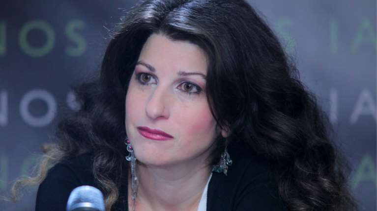 "Έλα ρε Ρέμο τεράστιε"- Η κόρη Ρασούλη τα χώνει για την εμφάνιση στη Λυρική