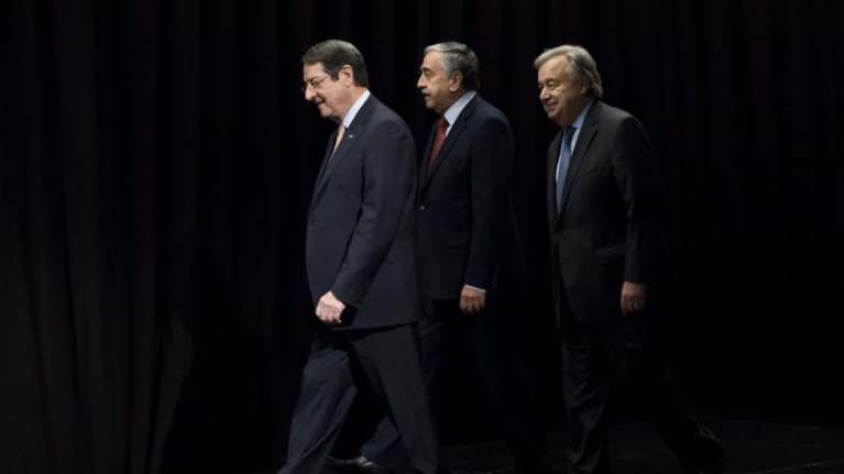 Κυπριακό: Στον «αέρα» η τριμερής λόγω τουρκικής προκλητικότητας