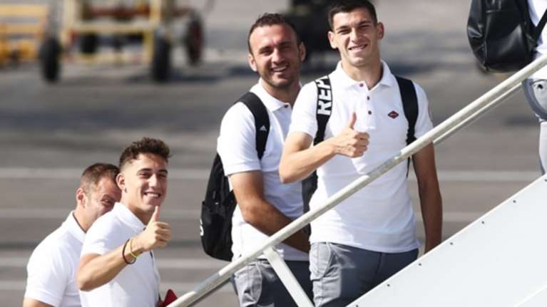 Η Replay μαζί με τα αστέρια του Ολυμπιακού στο Champions League