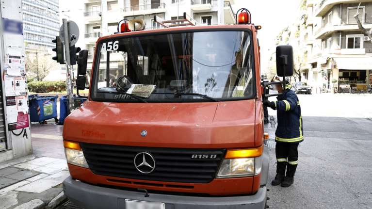 Πυρκαγιά σε υπαίθριο χώρο στην  Πειραιώς