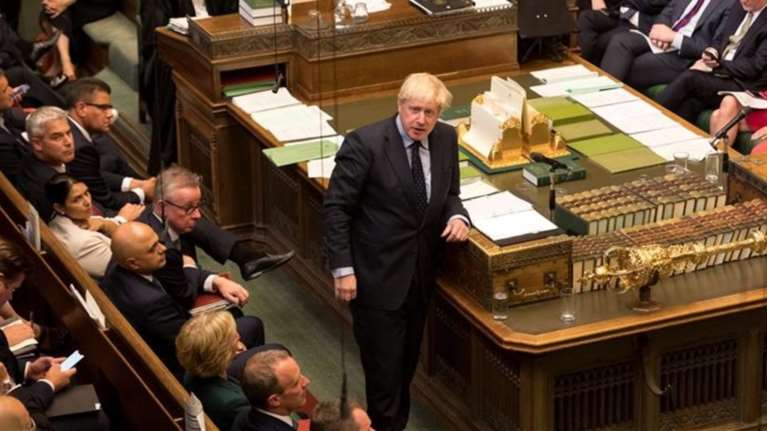 Νέα μάχη στο βρετανικό Κοινοβούλιο με το βλέμμα στις εκλογές