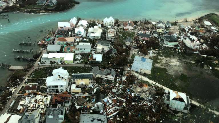 Μπαχάμες: 7 νεκροί και εικόνες απόλυτης καταστροφής