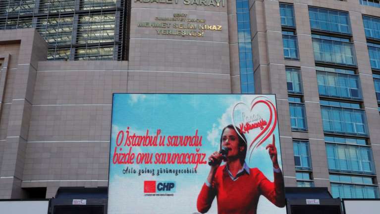 Τουρκία: Δέκα χρόνια φυλακή στην «αρχιτέκτονα» της καμπάνιας Ιμάμογλου