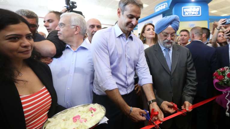 84η ΔΕΘ: Περιοδεία του πρωθυπουργού στα περίπτερα της Έκθεσης