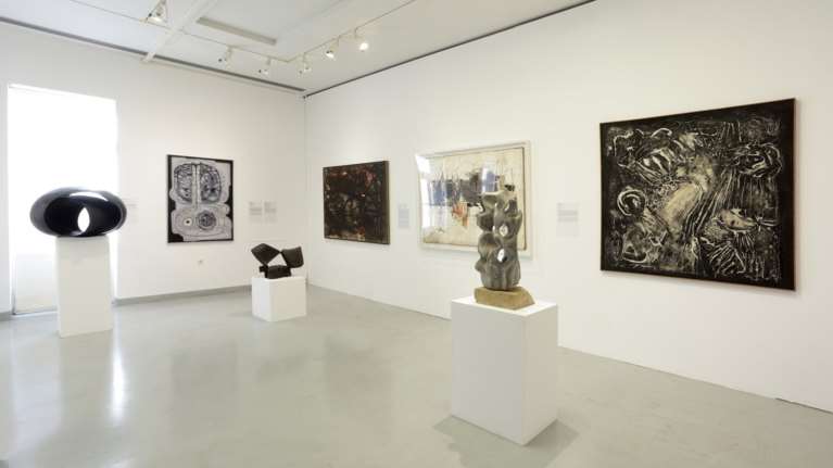 Μια σημαντική έκθεση για την ιστορία της ελληνικής αφαίρεσης