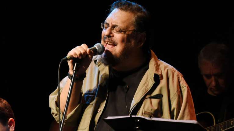 Kαλλιτέχνες και πολιτικοί αποχαιρετούν τον Λαυρέντη Μαχαιρίτσα