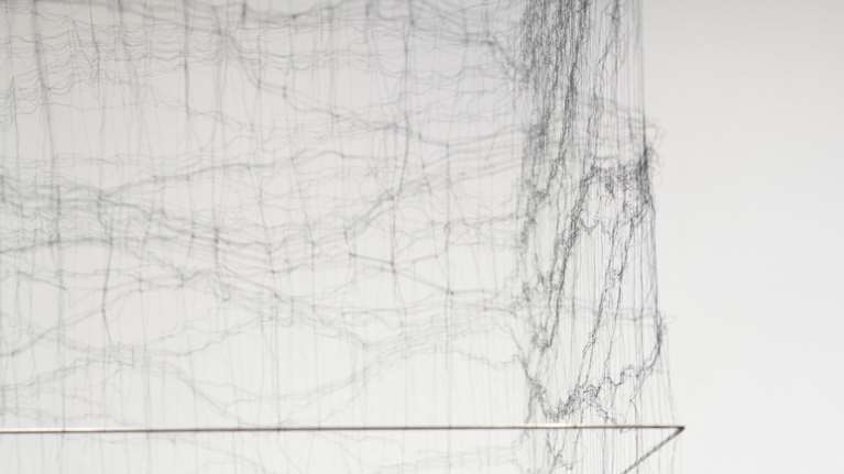 Κλωστές, σύρμα και δυο εικαστικοί στο TAF  the art foundation