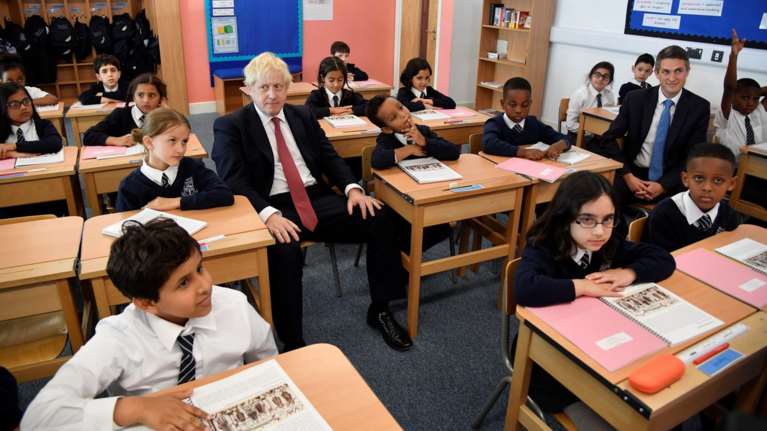 Τζόνσον σε μαθητές: Θα πετύχω μια συμφωνία για Brexit στις 31 Οκτωβρίου