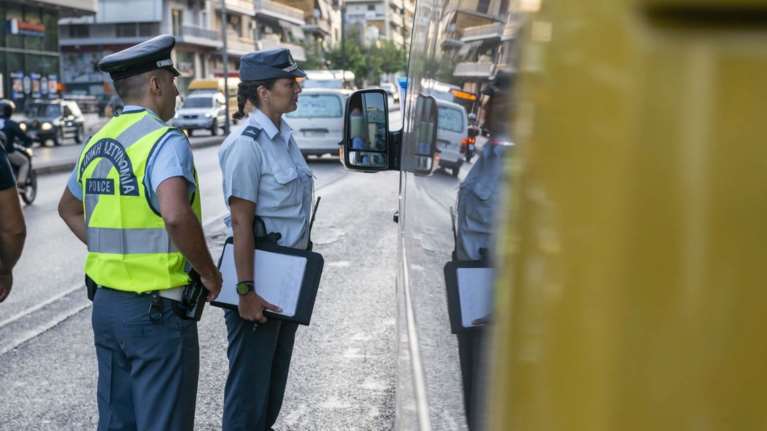 Πρώτη ημέρα στα σχολεία: 96 παραβάσεις βεβαίωσε η ΕΛΑΣ