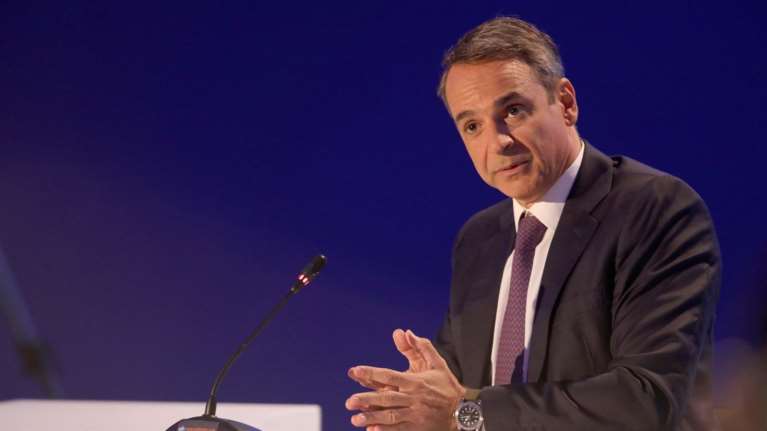 Τα διλήμματα του Μητσοτάκη για τις εξεταστικές επιτροπές