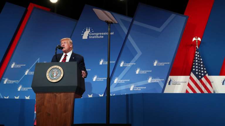 Μπλοκάρει ο Τραμπ την «πράσινη» Καλιφόρνια