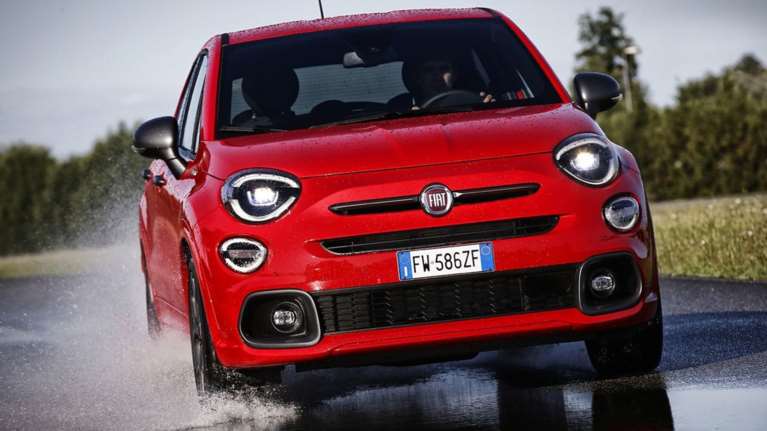 Το Fiat 500X Sport είναι η …σκοτεινή πλευρά του 500X