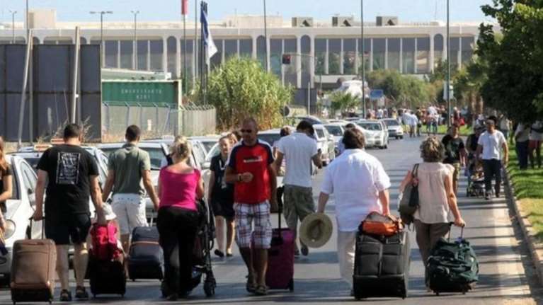 Ηράκλειο: Δεκάδες νέες συλλήψεις για πλαστογραφία, στο αεροδρόμιο