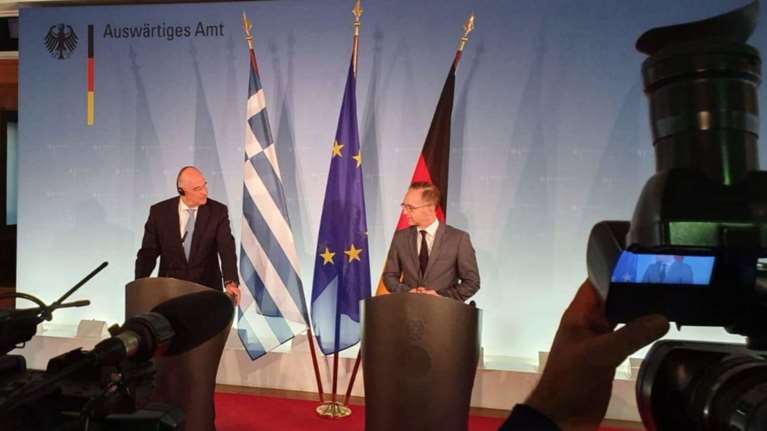 Τι συζήτησαν Δένδιας-Μάας για τις γερμανικές αποζημιώσεις