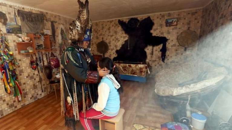 Συνελήφθη ο σαμάνος από τη Σιβηρία που ήθελε να &quot;εξορκίσει&quot; τον Πούτιν