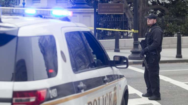 Ενας νεκρός και πέντε τραυματίες από πυρά στην Ουάσινγκτον