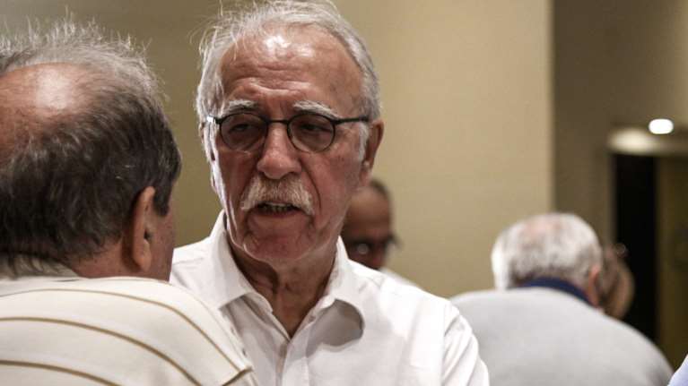 Βίτσας αδειάζει Παπαγγελόπουλο: Δεν ήταν το μεγαλύτερο σκάνδαλο