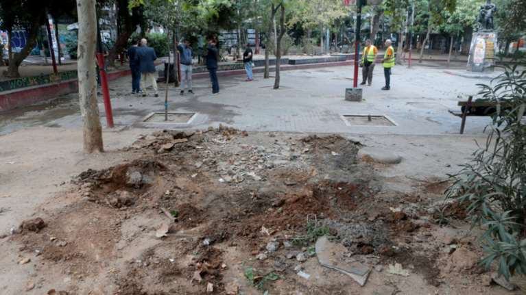 Εξάρχεια: Power game &amp; παρκούρ μετά την απομάκρυνση του "ΚΕΠ"