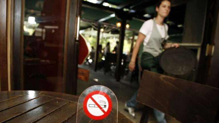 Εδραιώνεται στην Ελλάδα το μη καπνιστικό κίνημα