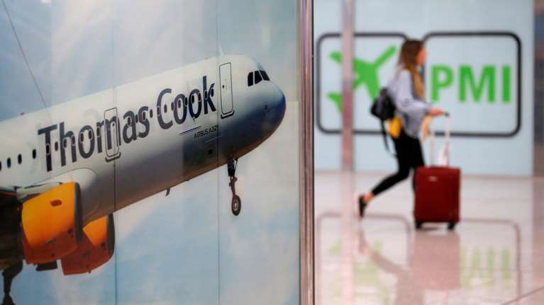 Thomas Cook: Οι 5 λόγοι που οδήγησαν τον κολοσσό σε πτώχευση