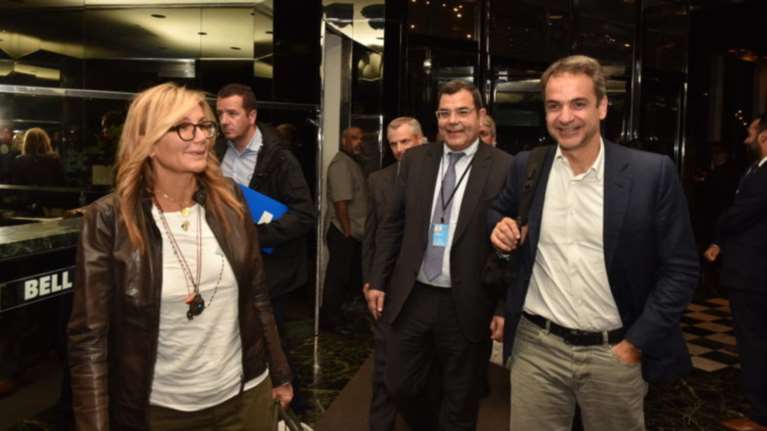 H άφιξη Κυριάκου και Μαρέβας Μητσοτάκη στη Νέα Υόρκη