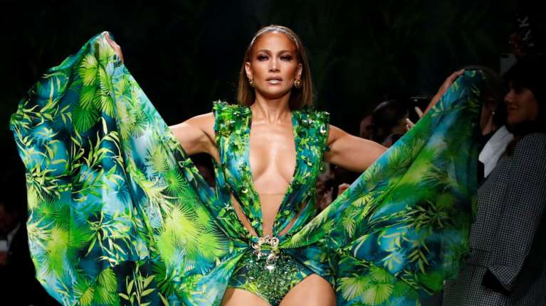 Τζένιφερ Λόπεζ: Τα δίδυμα τραγουδούν &amp; παίζουν μουσική και εκείνη λιώνει