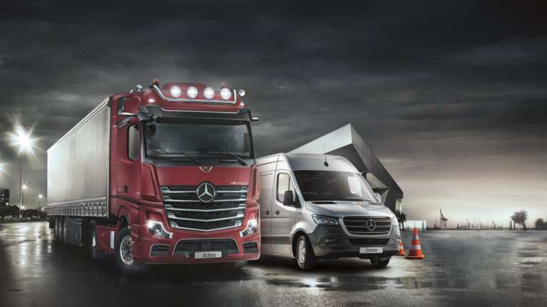 Τα φορτηγά και τα van της Mercedes στο Safety Weekend