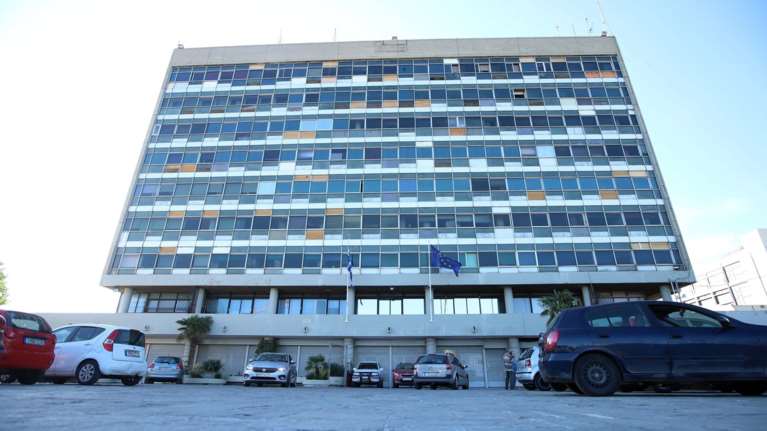 Το ΑΠθ κλείνει τις πόρτες του τις νυχτερινές ώρες