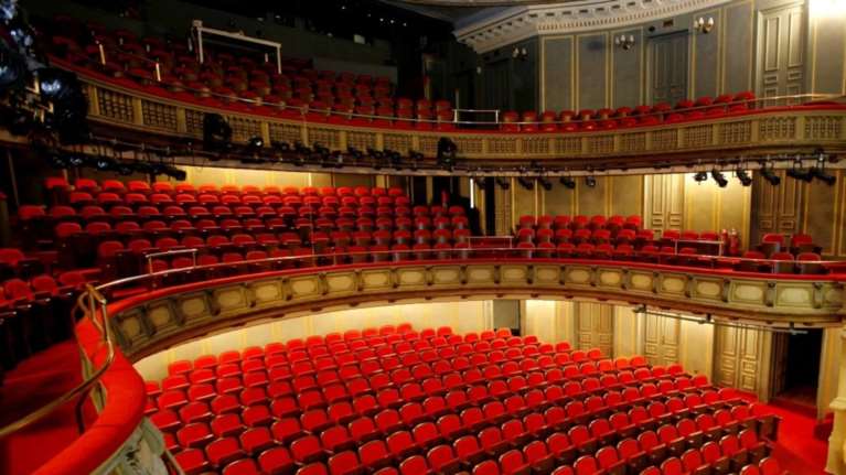 Σύσκεψη στο Μαξίμου για τα πτυχία των ηθοποιών - Λύση για τον διορισμό τους στο Δημόσιο