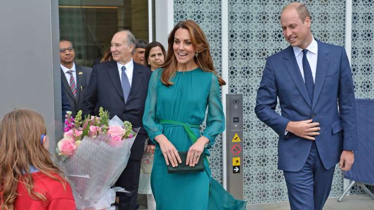 Η Κέιτ Μίντλετον στα καλύτερά της, την ώρα που η Μέγκαν σφυροκοπείται