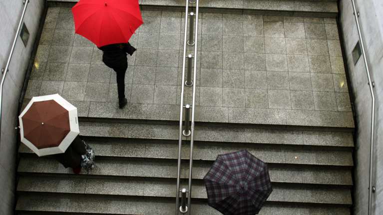 Συννεφιά με τοπικές βροχές &amp; θερμοκρασία στους 26 βαθμούς