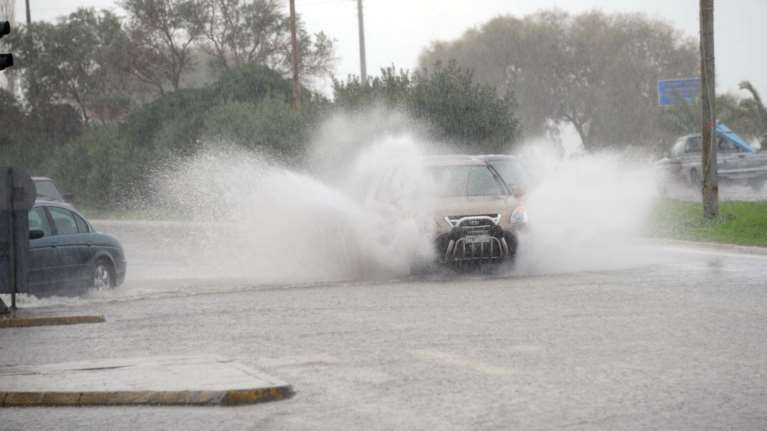 Έντονα καιρικά φαινόμενα σε Αττική, Εύβοια και Θεσσαλία