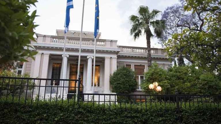 Κυβερνητικοί κύκλοι με αφορμή δημοσιεύματα για κλειστές δομές φιλοξενίας