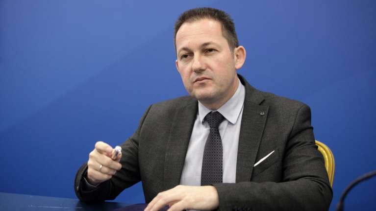 Πέτσας για διαρροές : Δεν υπήρχε κομματική πειθαρχία