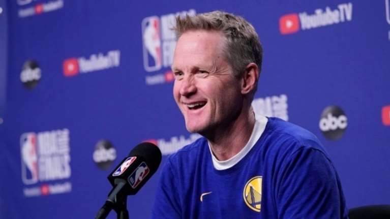 Στιβ Κερ: «Ο Λευκός Οίκος έχει ξεπέσει»