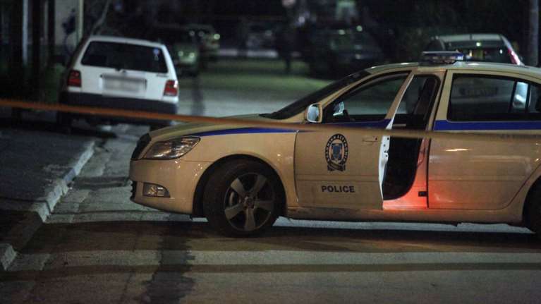 Επίθεση με μολότοφ στο Αστυνομικό Τμήμα Πεντέλης