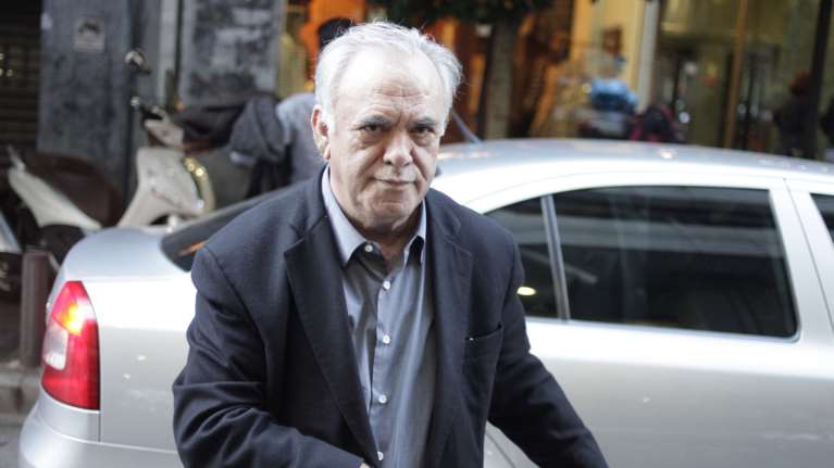 Αυτοκριτική Δραγασάκη: Λάθος η ανάθεση της διαπραγμάτευσης στον Βαρουφάκη