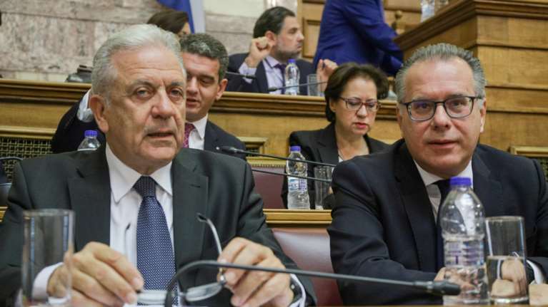 Αιχμές Αβραμόπουλου για το προσφυγικό: Παθογένειες του κράτους