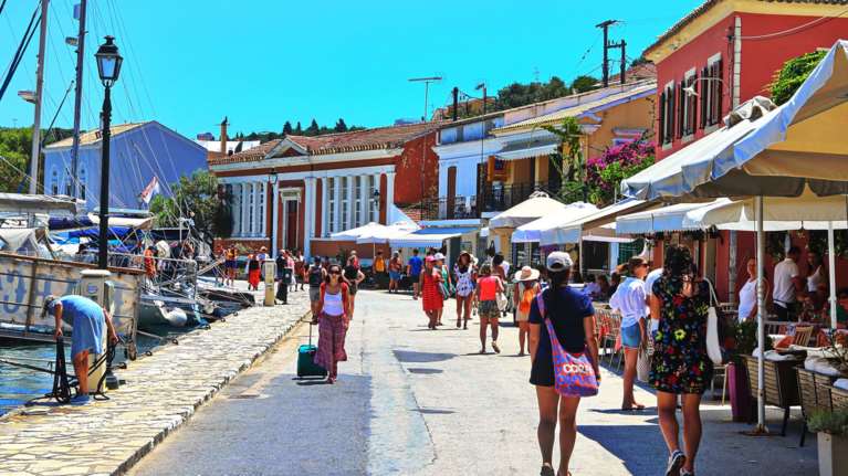 Καλοκαιρίας συνέχεια την Πέμπτη - Αναμένονται μόνο νεφώσεις