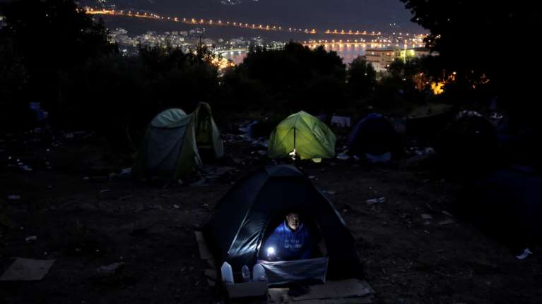 Μαρτυρία-σοκ πρόσφυγα για τη Σάμο: Μας έτρωγαν τα ποντίκια