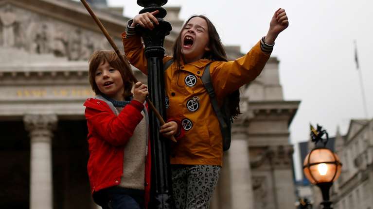 Πάνω από 15.000 παιδιά κάτω των 5 ετών πεθαίνουν κάθε μέρα