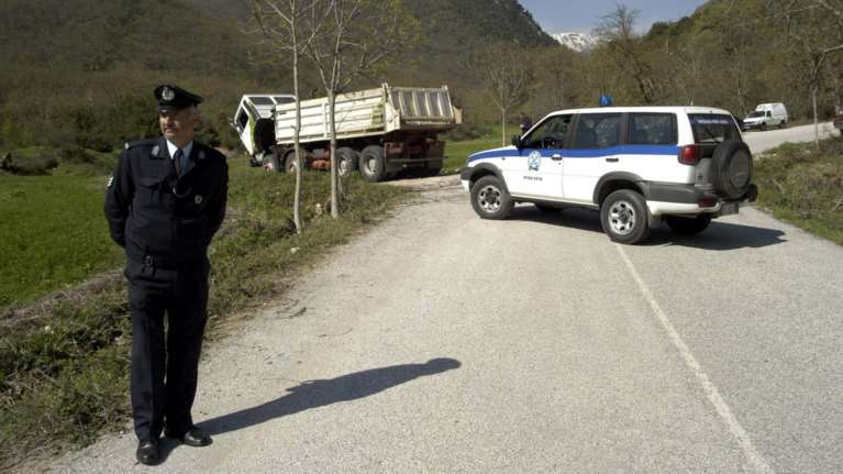 Τροχαίο στο Σουφλί με φορτηγό που μετέφερε 13 μετανάστες