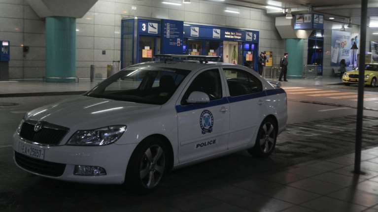 Αεροδρόμιο: Προσπάθησε να περάσει με 1,5 κιλό κοκαΐνη που είχε καταπιεί
