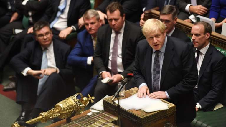 Brexit: Με δύο κρίσιμες ψηφοφορίες αντιμέτωπη η κυβέρνηση