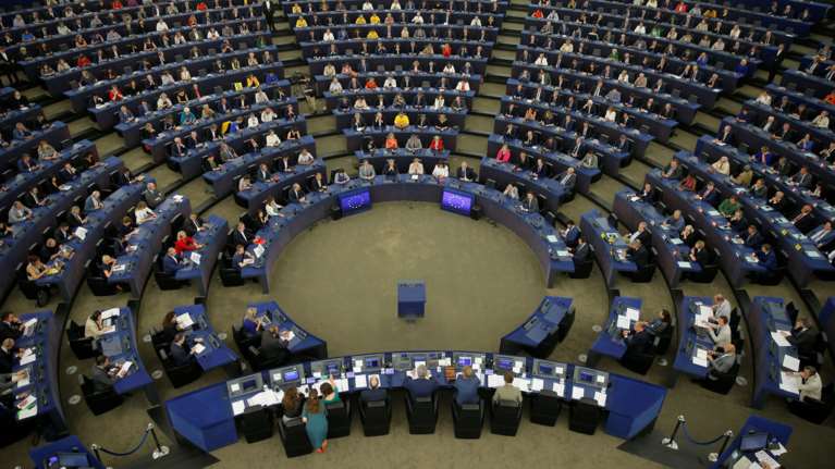 Υπέρ της έναρξης διαπραγμάτευσεων με Σκόπια και Τίρανα το Ευρωκοινοβούλιο