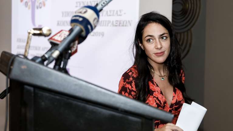 Μήνυμα για τον... εθελοντισμό από την Δόμνα Μιχαηλίδου την 28η Οκτωβρίου