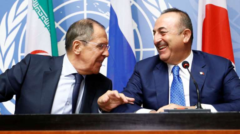 Αρχίζουν οι κοινές περιπολίες Ρωσίας και Τουρκίας στη Συρία